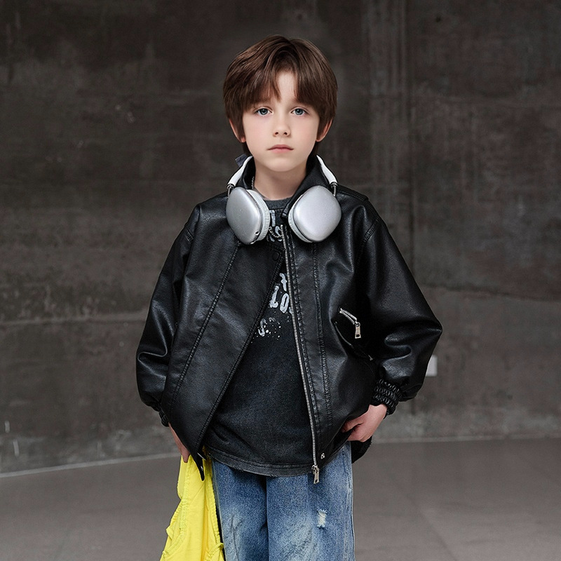 Boys Dark Green Waterproof Win - огляд і ціна Streetwear Brand Photography