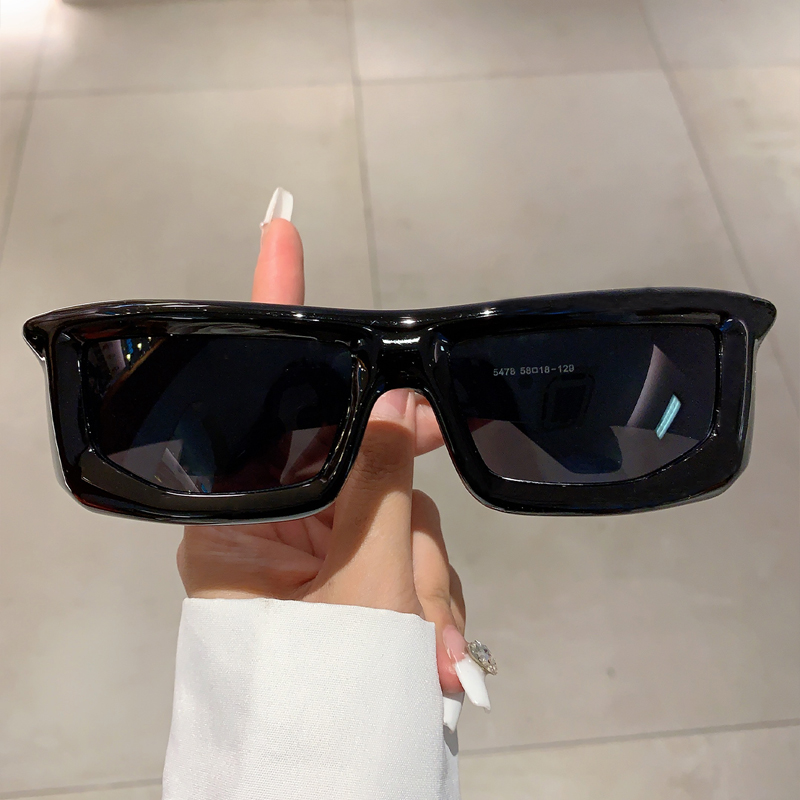 Y2k Wrap Round Men Sunglasses  - огляд і ціна Streetwear Brand Y2K